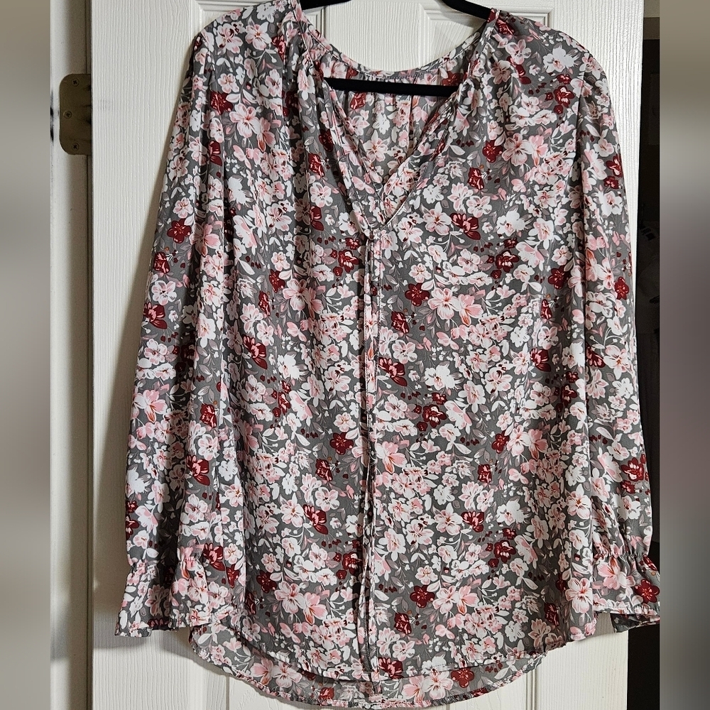 Floral Gray and Pink Women's Top